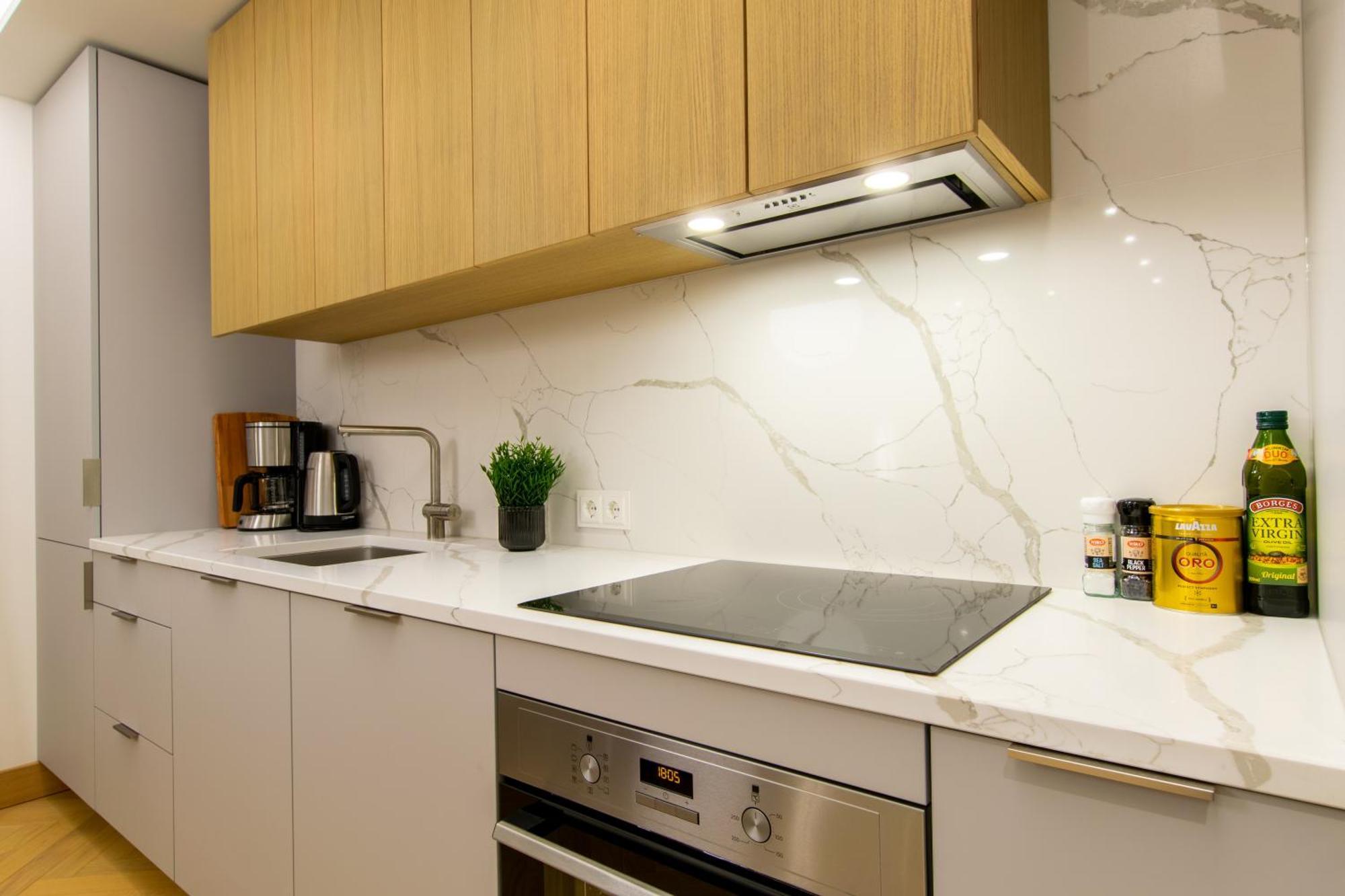 Tobiase Residences - Luxury Apartments Талин Екстериор снимка
