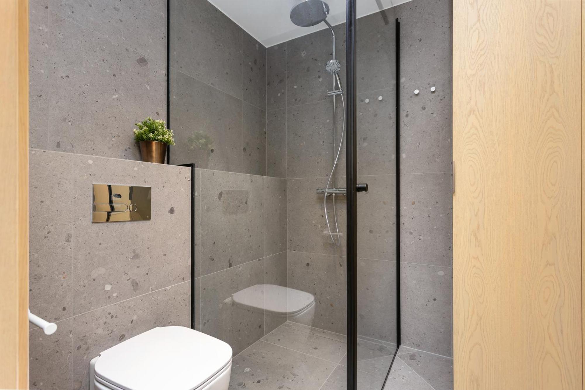 Tobiase Residences - Luxury Apartments Талин Стая снимка